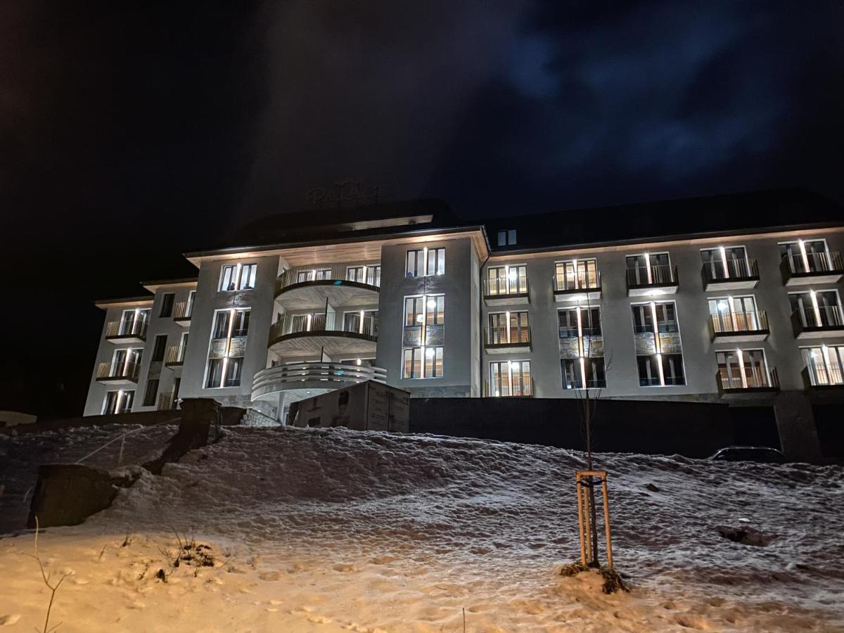 Palace 404 Apartman Špindlerŭv Mlýn Kültér fotó