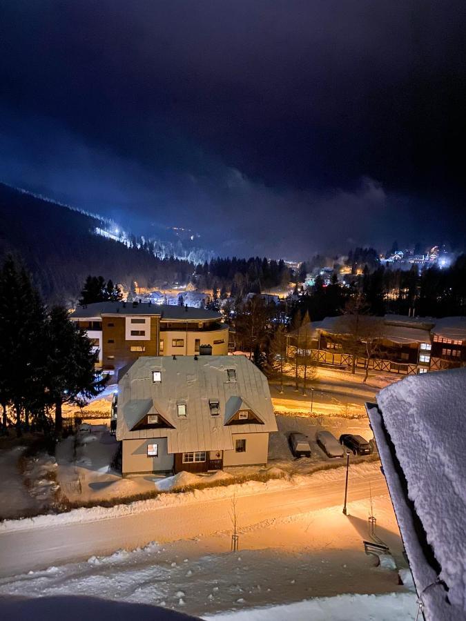 Palace 404 Apartman Špindlerŭv Mlýn Kültér fotó