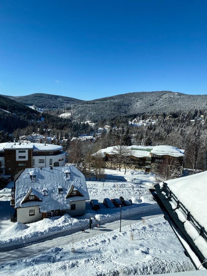 Palace 404 Apartman Špindlerŭv Mlýn Kültér fotó